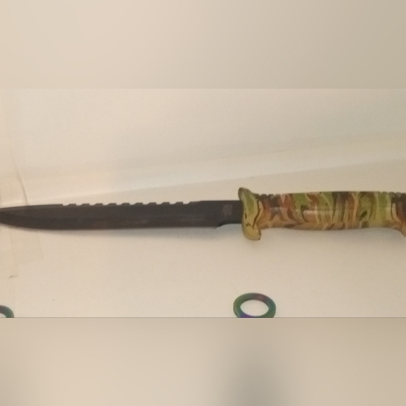 Lot of Collector Knives (1) 8" Frost 🗡️ & (3) 4" Aeroblades throwing 🗡️'s - Picture 4 of 10